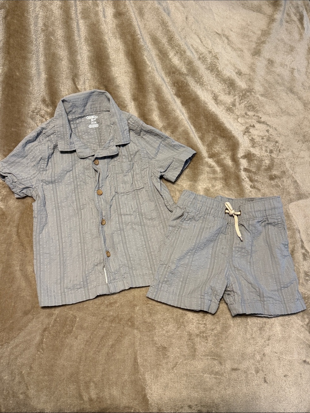 Children's Gray Seersucker Pajama Set - Short Sleeve Shirt & Shorts 2T
